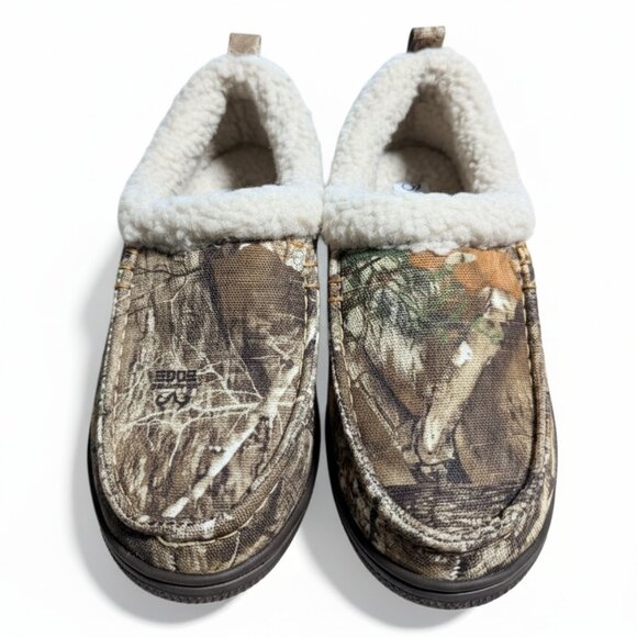 NEW Magellan Outdoors Boys' Realtree Edge Slippers - Picture 1 of 5